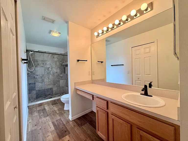 4010 Wilkes Dr — Photo 17