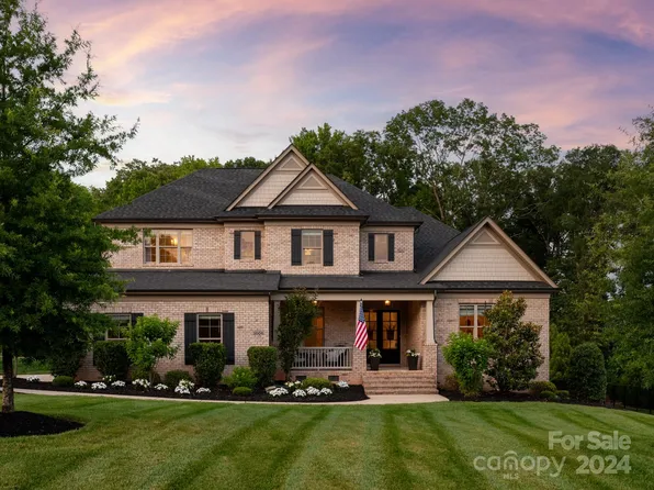 1006 Royal Fern Ct, Waxhaw, NC 28173