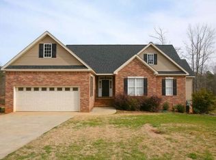 20 Estates Dr, Edgefield, SC 29824