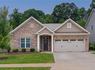 1310 Land Grove Dr, Kernersville, NC 27284