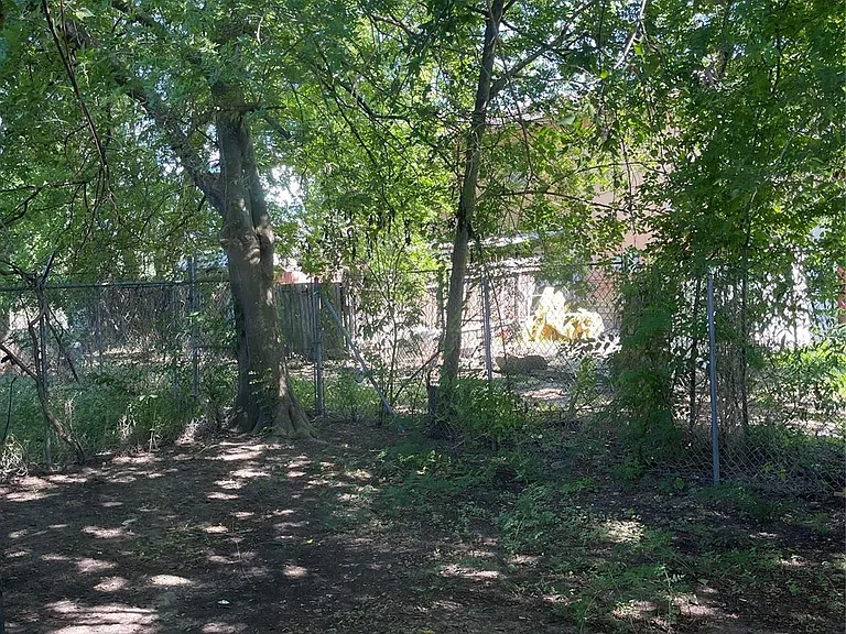 7886 Locksley Rd — Photo 10