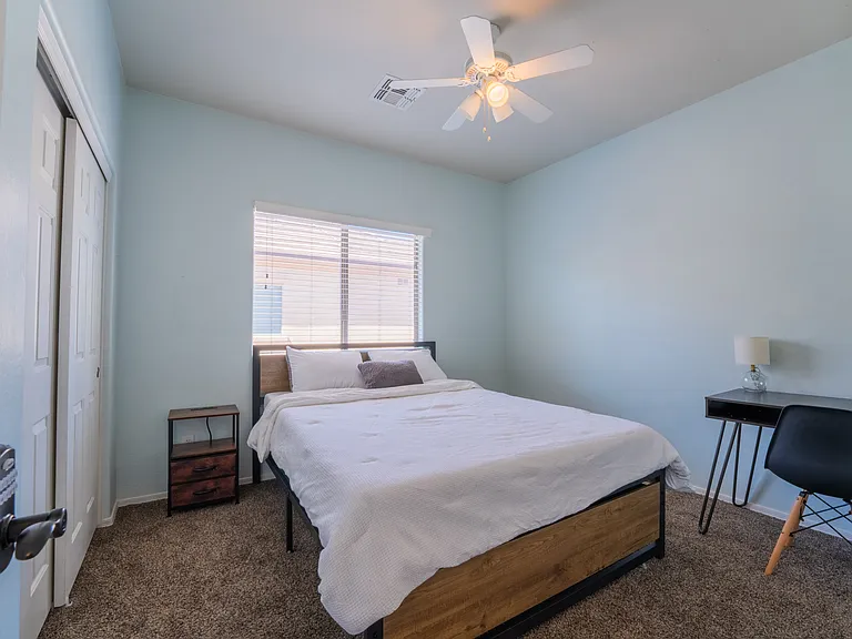 2313 N Presidential Dr — Photo 10