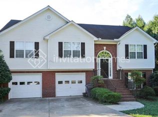 569 Keldron Dr, Lawrenceville, GA