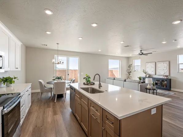 426 N 530 W, Hurricane, UT 84737