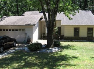3 Castillo Ln, Hot Springs, AR 71909