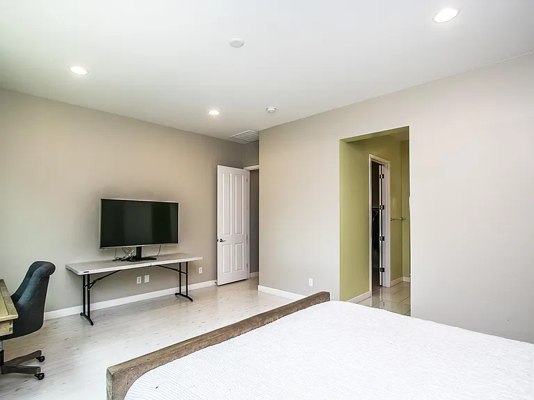 1441 E Hummingbird Way — Photo 9