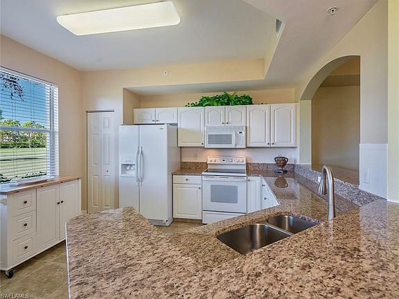 3rd image of 4621 Turnberry Lake Dr Unit 103