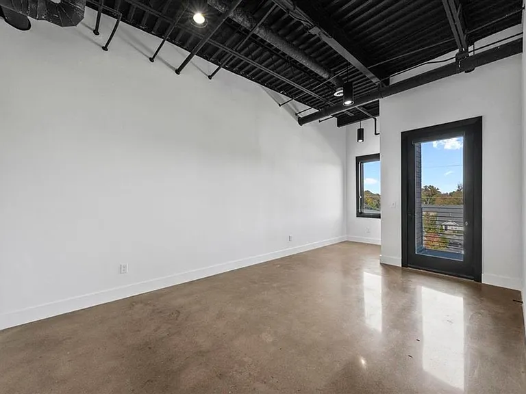 1131 Fairview Ave #309 — Photo 3