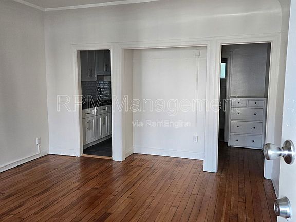 4th image of 829 1/3 N Formosa Ave #829-1/3