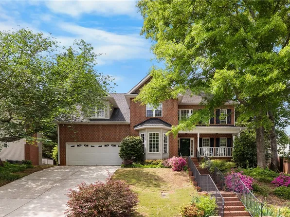 204 S Staghorn Ln, Greer, SC 29650