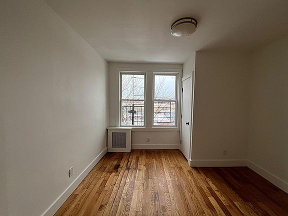 2nd image of 326 Randolph Ave APT 3R