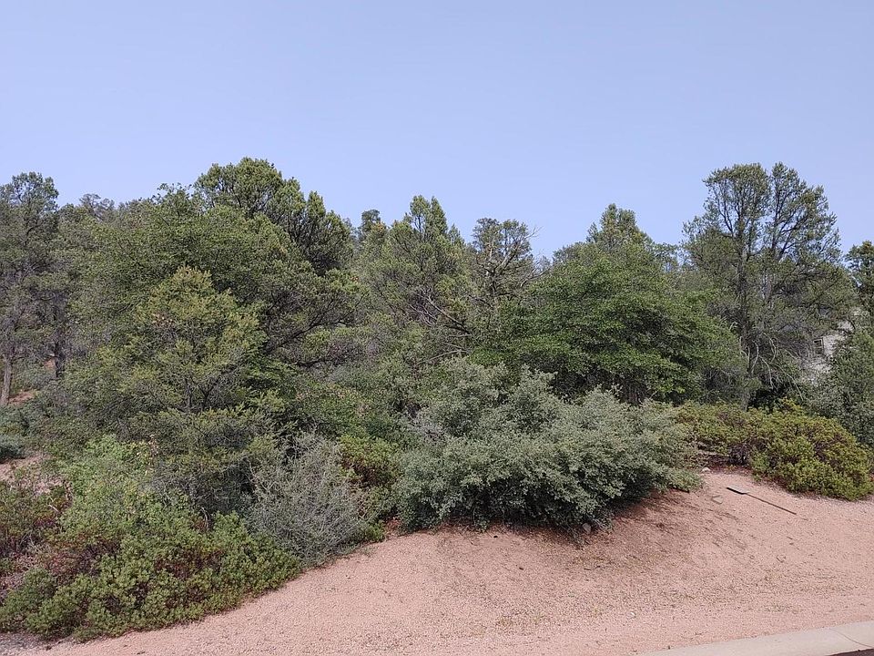 2nd image of 924 W Sherwood Dr