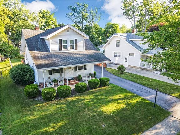 4th image of 119 W Greenview Dr