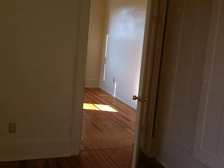 2900 New York Ave #4L — Photo 6