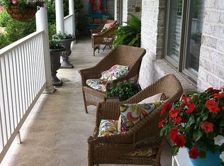1625 Putting Green Dr, Florence, KY 41042