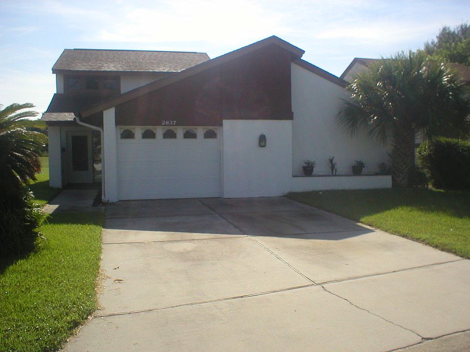 1st image of 2837 Autumn Green Dr