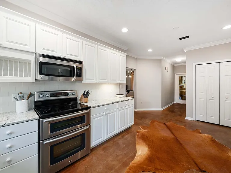 8120 NW 48th Ln — Photo 40