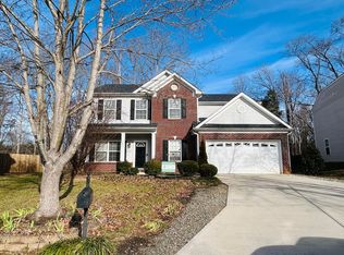 3811 White Petals Ct, Winston Salem, NC 27107