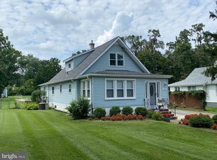 220 S Lippincott Ave, Maple Shade, NJ 08052