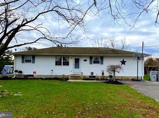 2537 E Oak Rd, Vineland, NJ 08361