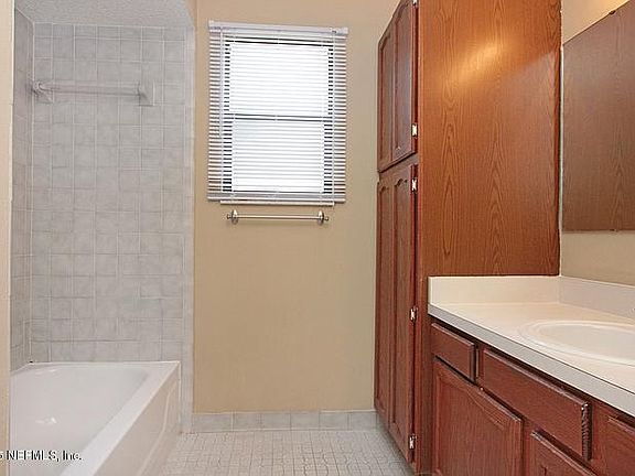 bathroom_700