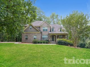 3725 Warwick Way, Snellville, GA 30039