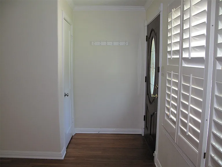 5125 Locust St — Photo 4