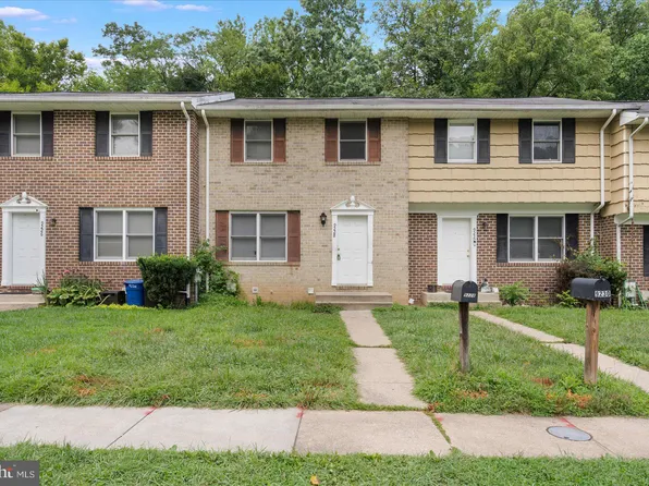 9228 Wood Creek Ct, Parkville, MD 21234