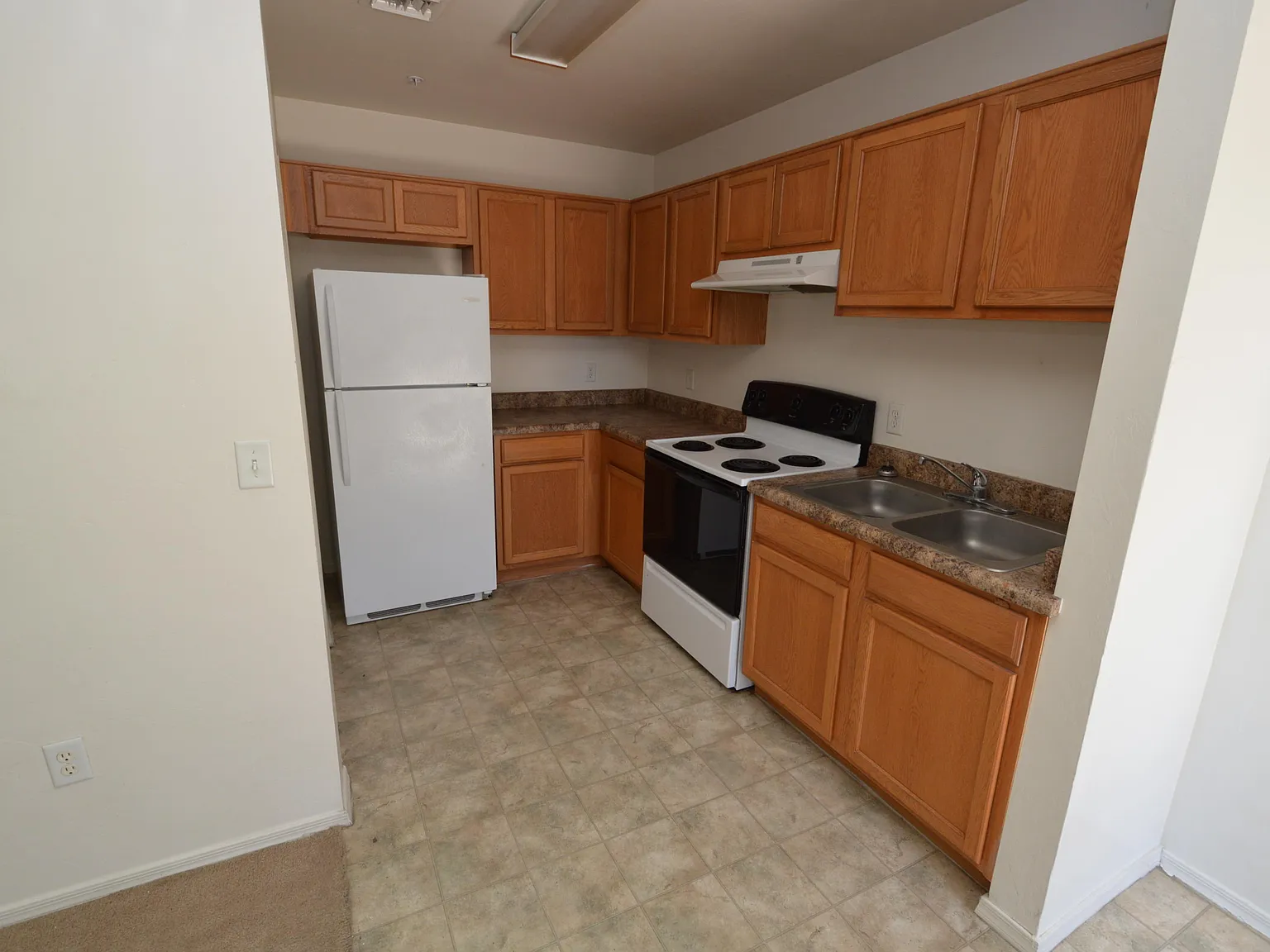 4327 E Bellevue St — Photo 3