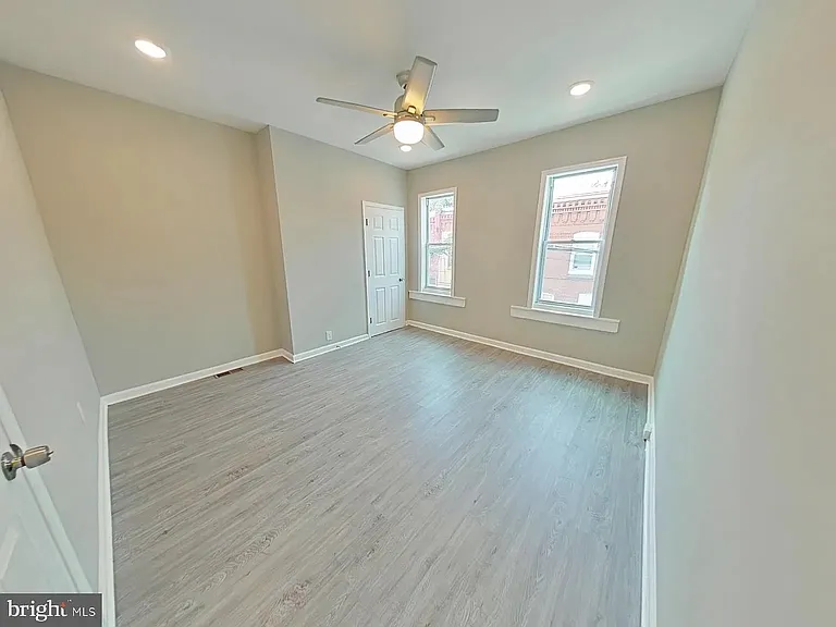 1743 N Stillman St — Photo 13