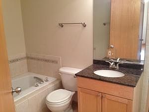 3rd image of 2240 W Armitage Ave #P14