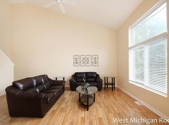 5th image of 2934 Edgestone Dr #75