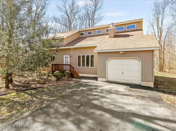 6392 Cherokee Trl, Tobyhanna, PA 18466