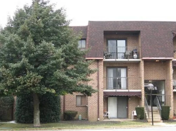 521 Valley Dr, West Chester, PA 19382