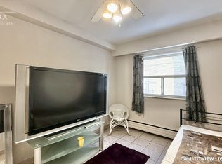 56 Garthdale Ct #2, Toronto, ON M3H5P9