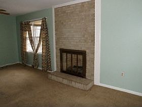 3rd image of 214 Lawson Ave