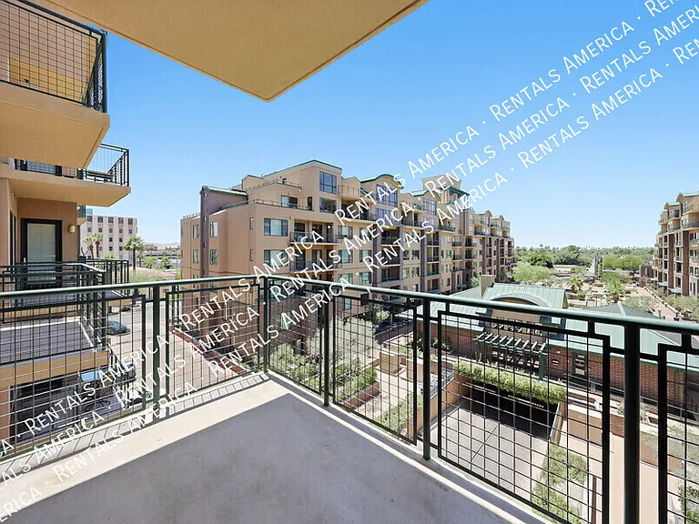 2302 N Central Ave #409 — Photo 1
