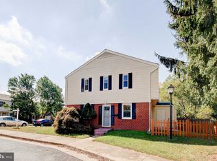 223 Nottoway St SE, Leesburg, VA