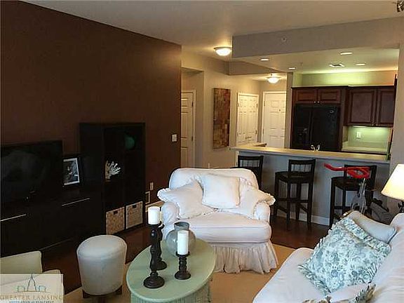 5th image of 220 E Mac Ave #210