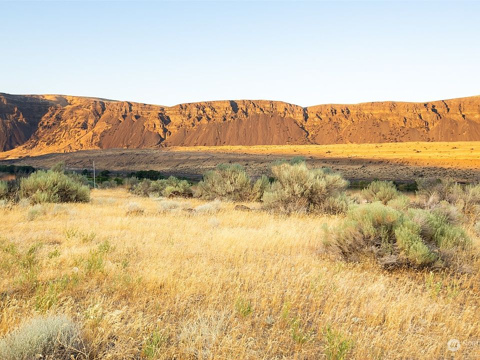 Ravenwing Ranch Meadows Apartments Malaga, WA Zillow