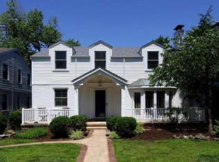 8455 Colonial Ln, Saint Louis, MO 63124