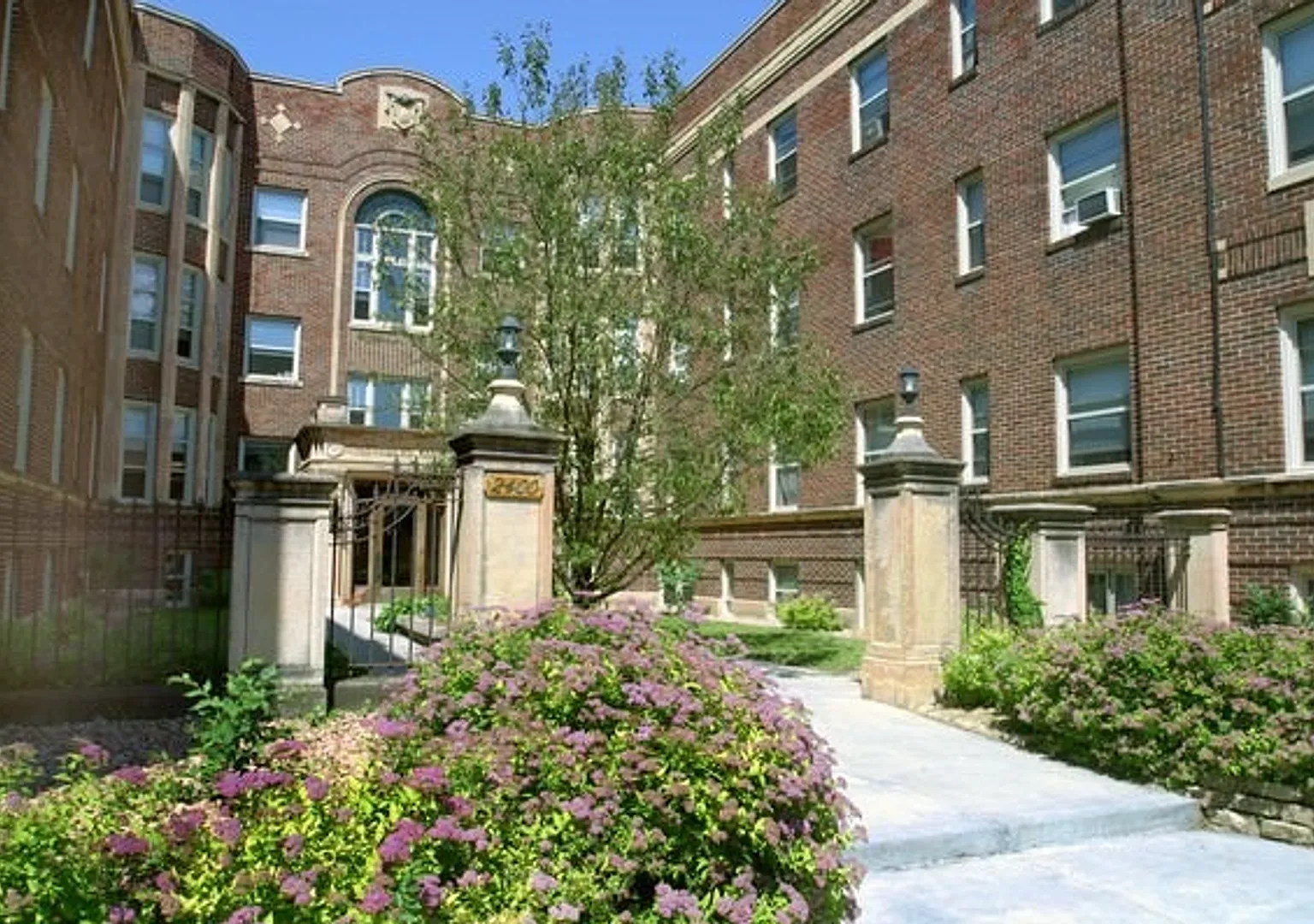 2400 Harriet Ave Apartments | Origen Living — Photo 4