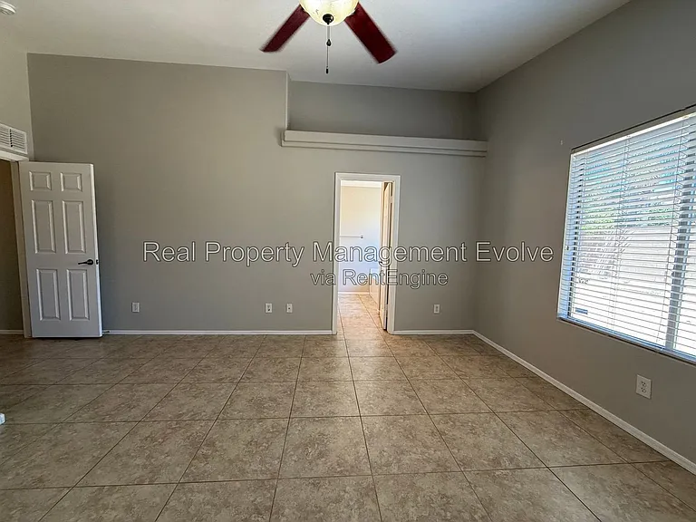 11728 W Avenida Del Sol — Photo 15