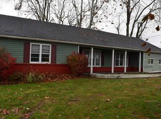 570 Country Club Dr, Newark, OH 43055