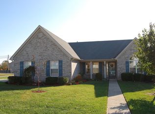 8501 Long Rifle Ct, Louisville, KY 40228