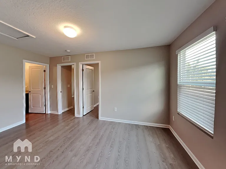 752 Henley Ct — Photo 11
