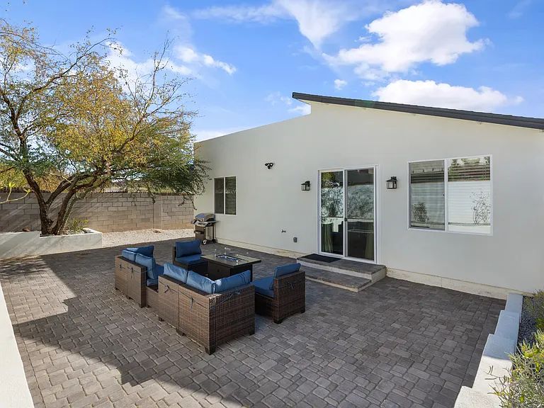 1222 E Yucca St — Photo 25