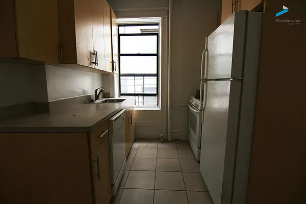 Rented by FirstService Realty (legacy) | media 10