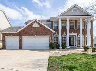 243 Madison Park Dr, Saint Peters, MO 63376