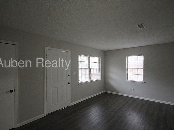 2nd image of 7824 Basswood Dr